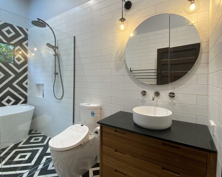 CBlack and White Bathroom Designs - Bunbury Builder